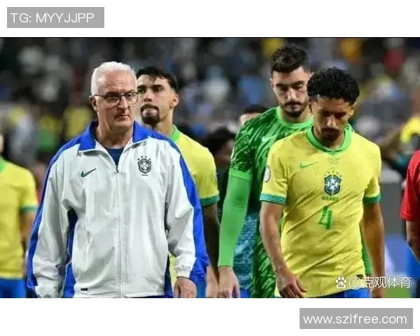 全球足球顶级球星齐聚一堂精彩瞬间揭秘与传奇故事回顾