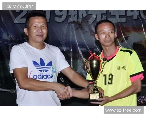 德荣掌控中场核心力量见证绿茵场上永不熄灭的斗魂 德荣掌控中场核心力量见证绿茵场上永不熄灭的斗魂